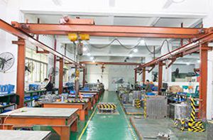 mould assembly workshop02.jpg